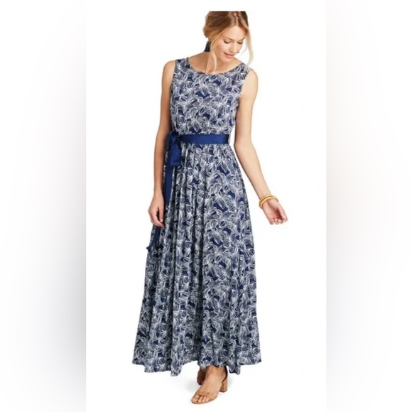 Romantic Vineyard Vines Elegant Blue Floral Maxi Dress - Picture 2 of 12